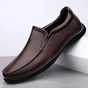  Нова мъжки ежедневни обувки от мека естествена кожа, Модерни обувки за шофиране, класически обувки на плоска подметка с шнур, удобни лоферы, мокасини, Голям Размер46
